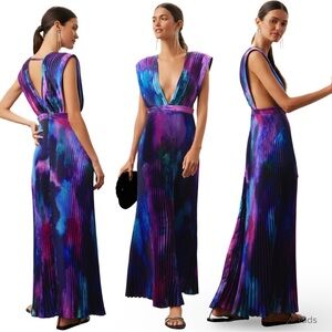 L'IDÉE Printed Gala Gown Size 14 $485